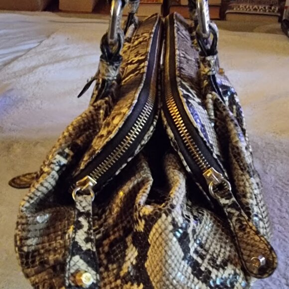 Stuart Weitzman Python Leather Shoulder Bag - Picture 9 of 10